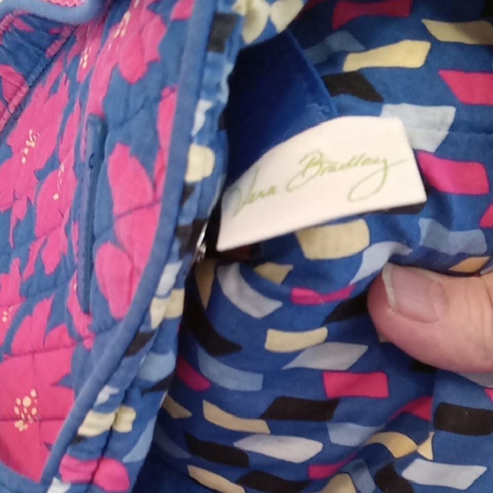 Vera Bradley Women's Floral Pink and Blue Art Poppies Tote Bag. Versatile - Picture 3 of 6